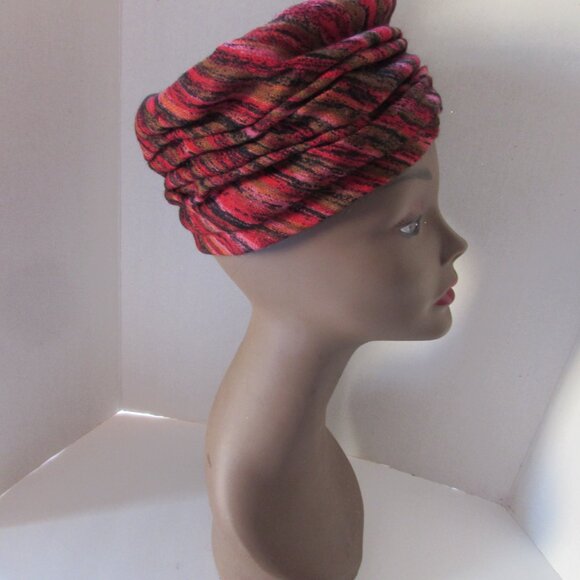 SALE Handsome Vintage Hat in Earth Tones for Fall & Winter - Picture 5 of 11